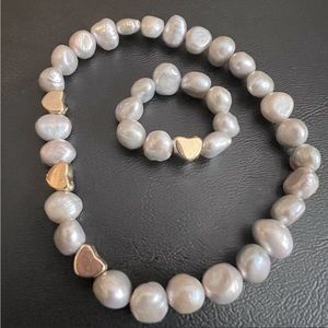 ⭐️SOLD⭐️Pearl bracelet and ring for women